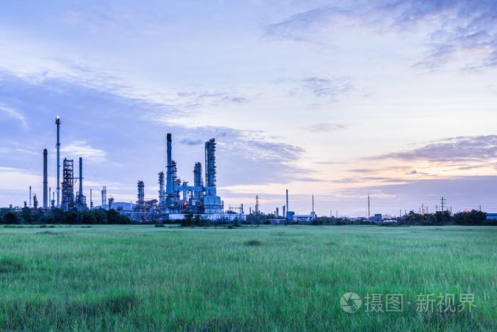 暮光之城上午炼油厂照片-正版商用图片0549kt-摄图新视界